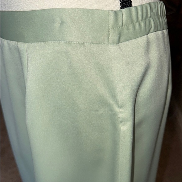 Maxi Green 3 piece jacket, top and Pencil Skirt ensemble for Cocktail Ev… - Picture 16 of 16